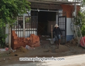 NHÀ PHỐ ĐANG THI CÔNG